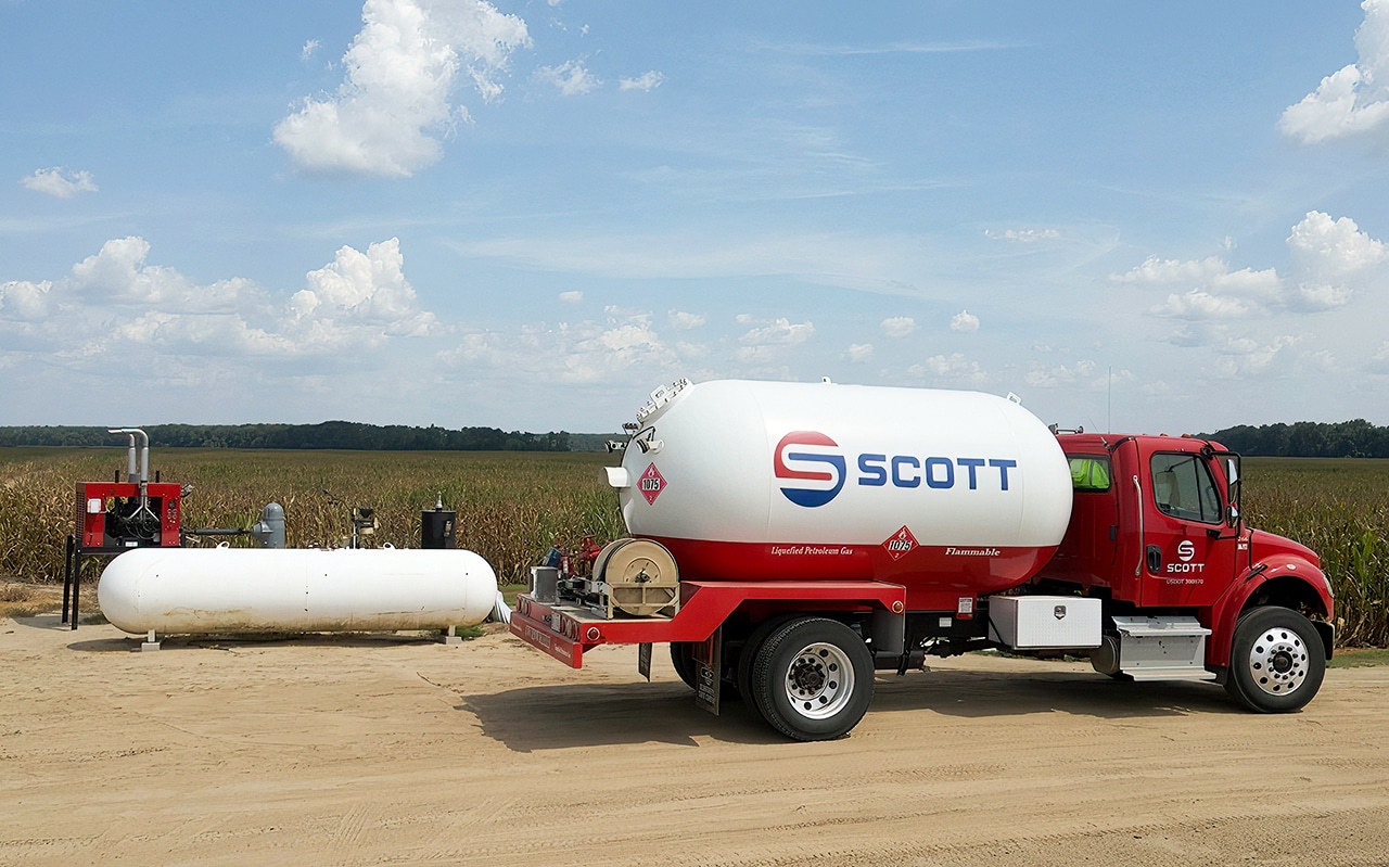 Propane delivery to an agricultural irrigation engine