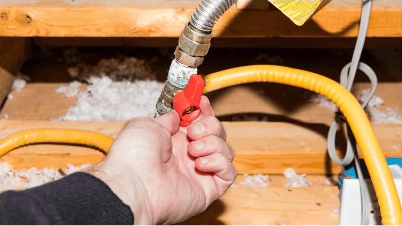 gas-pipe-fitting Deliver driver connecting diesel hose